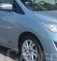Aile avant Mazda 5