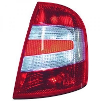 Feu arrière skoda fabia 1 / 5 portes