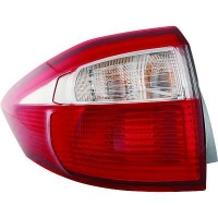 Feu arrière sur hayon Ford GRAND C MAX