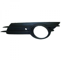 Grille coté pare chocs avant Opel Corsa D